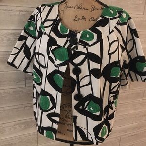 Short sleeved jacket